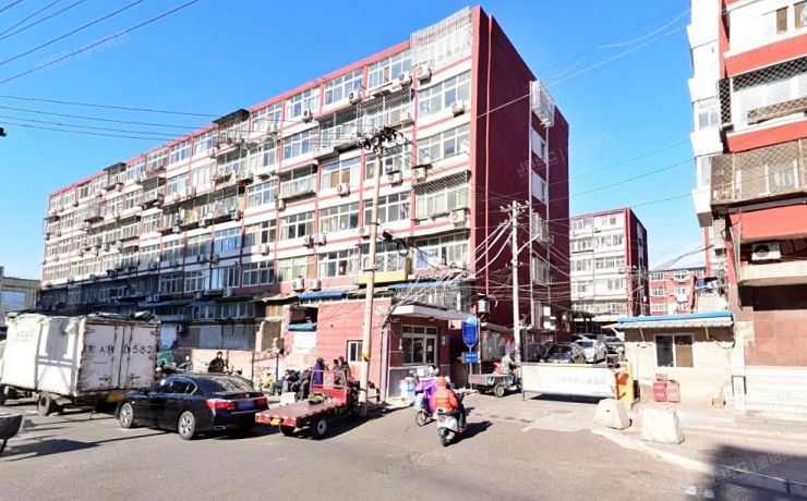 东革新里40号院 法拍小区