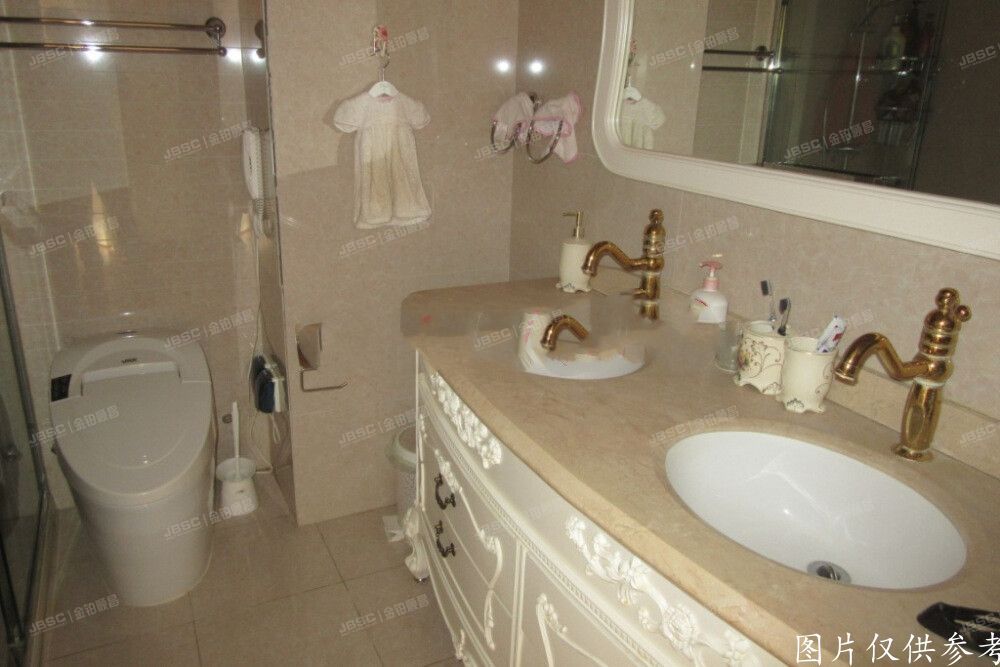 朝阳区  青青家园138号楼3单元23层202室