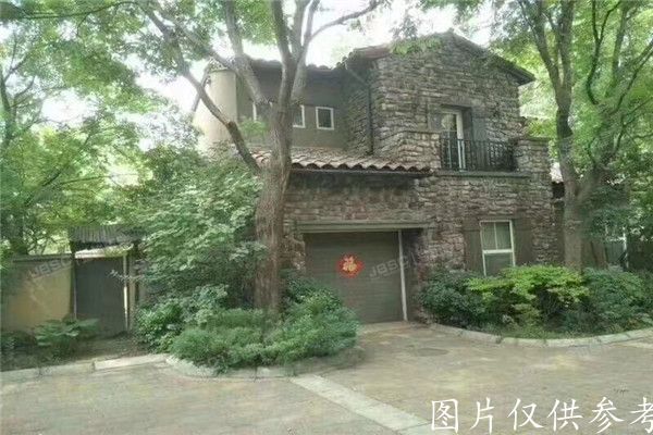 ※昌平区  纳帕溪谷7-68号-1至2层  别墅