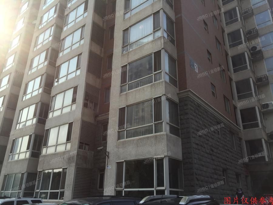 海淀区 碧兴园小区2号楼204室