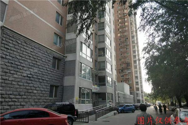 海淀区 碧兴园小区2号楼204室