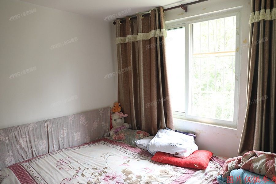 怀柔区 乐园西大街16号院6号楼5单元202（育龙铭居）