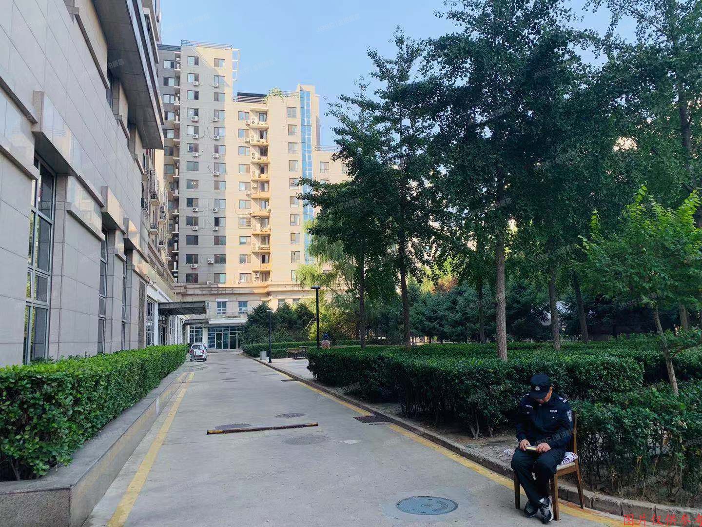 朝阳区吉庆里9、10号楼8层C座1区806（蓝筹名座）