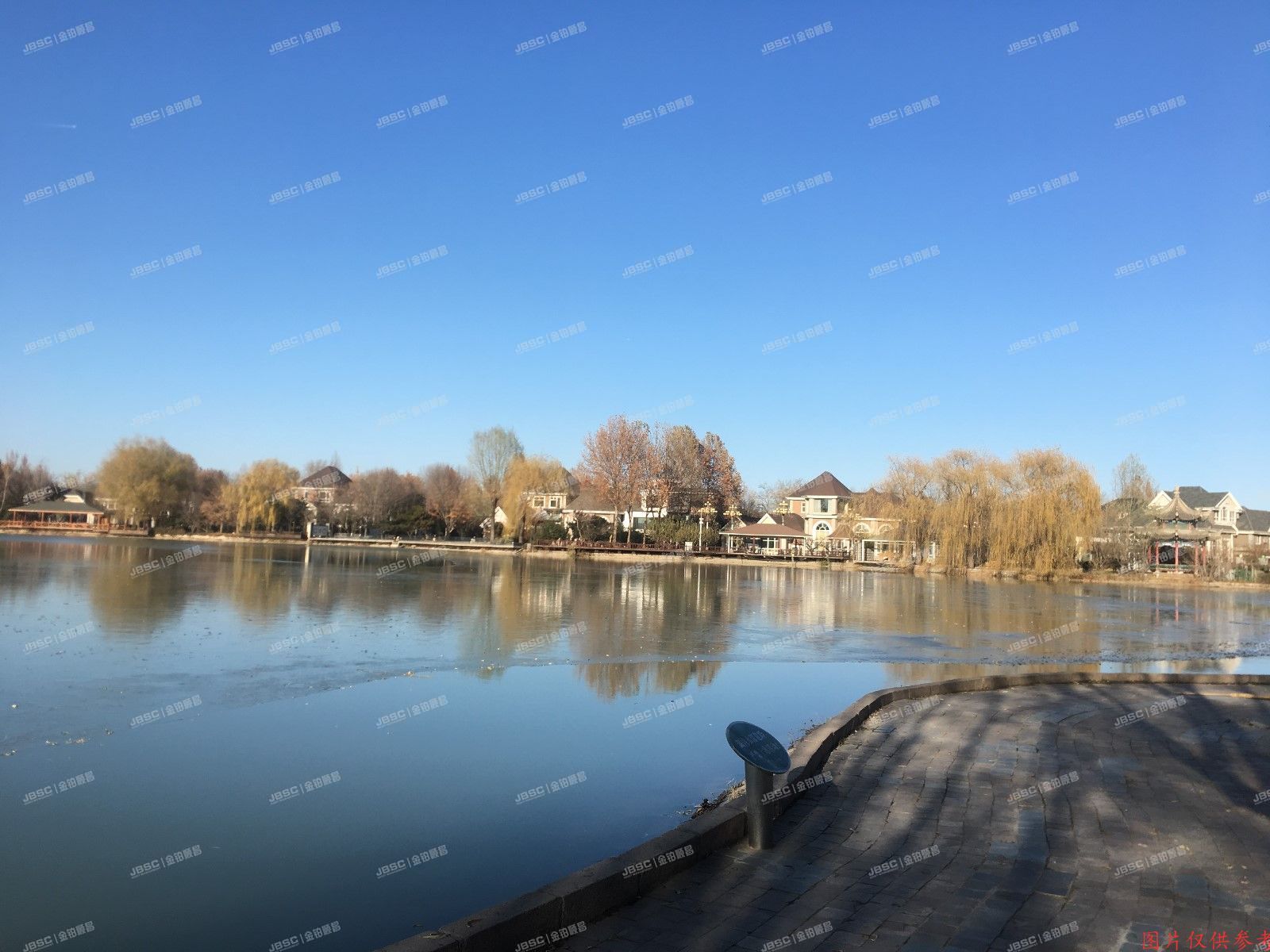 昌平区 沙河镇豆各庄村碧水庄园三期45-12号1-3层