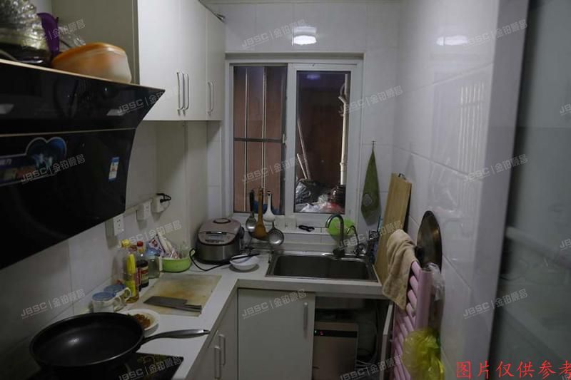 怀柔区青春路六院14号楼3层1单元303