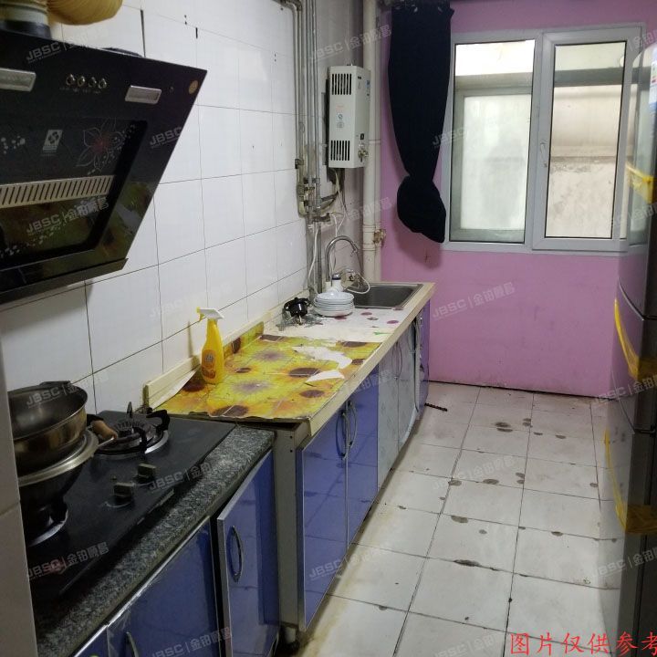 西城区冠英园西区30号楼-1层1门B01号