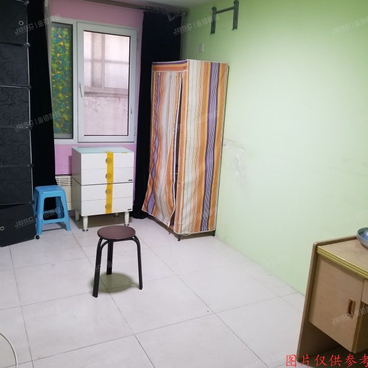 西城区冠英园西区30号楼-1层1门B01号