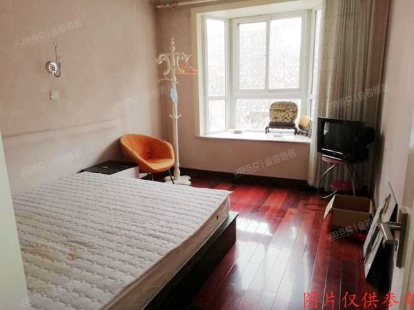 顺义区 馨港庄园三区30号楼三单元302