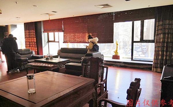 东城区 王府井大街99号第1幢第2层1073室（世纪大厦）