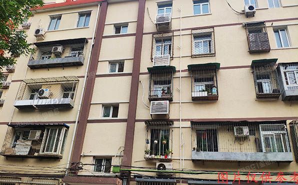 海淀区 明光村小区12号楼4门三层8号