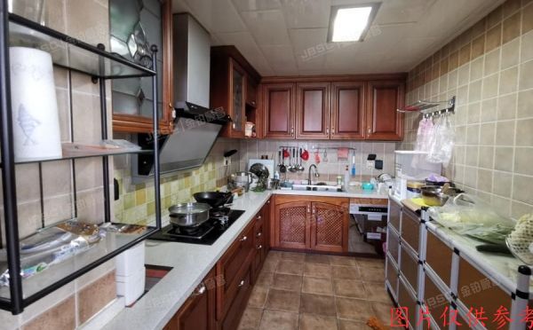 东城区 东直门北小街2号楼10层1011室