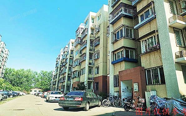 顺义区 港馨家园东区5号楼3层5单元302号