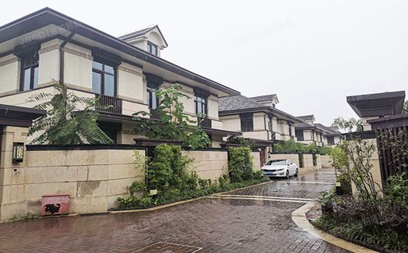 通州区   草寺500号院二区34号楼1至2层01（天鸿颐景别墅）别墅