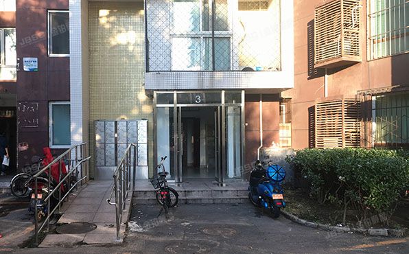 朝阳区 明天第一城4号楼7层3单元806 办公