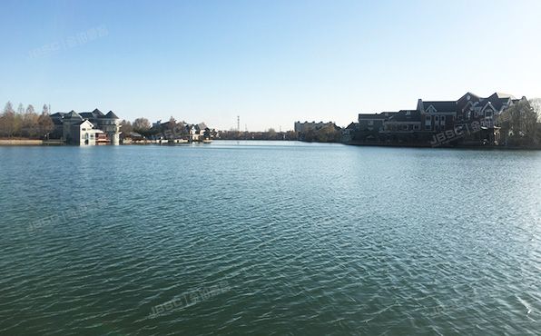 昌平区 沙河镇豆各庄村碧水庄园三期45-12号1-3层