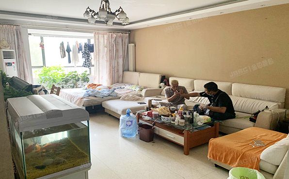 朝阳区 青年路西里5号院4号楼2层2单元201（润枫水尚）