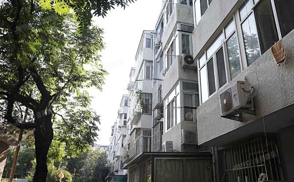 东城区 永康胡同5号2号楼2层5单元202号（官书院北区）