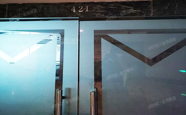 东城区 灯市口大街33号4层421（国中商业大厦）办公
