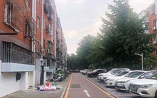 朝阳区 南湖渠西里5号楼1层4单元101（南湖西里）