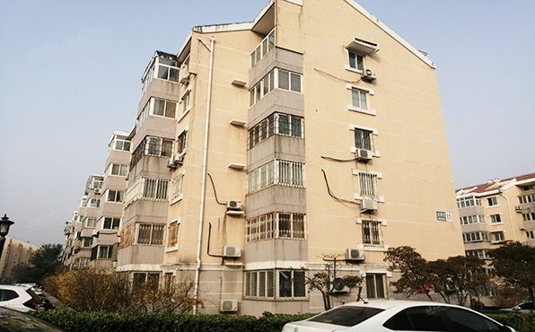 房山区  房山杰辉苑11号楼1层3-102号（杰辉苑小区）