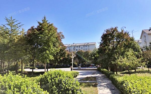 房山区-窦店镇 汇丰街3号院10号楼4层1单元402号（世界名园）