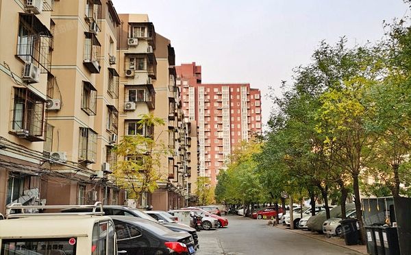 朝阳区 管庄西里74号楼2层2单元202（管庄西里）