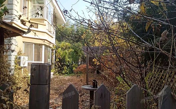 顺义区 金宝花园56号楼1-2层56号（金宝花园南区）别墅