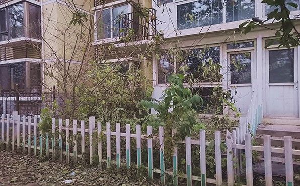 房山区-窦店镇 汇丰街3号院10号楼1层1单元102号（世界名园）