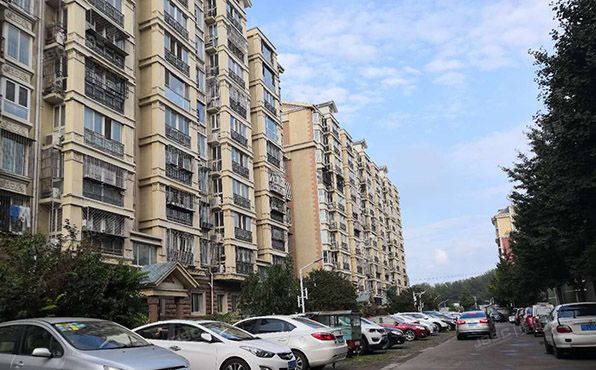 房山区-窦店镇 汇丰街3号院1号楼3单元202号（世界名园）