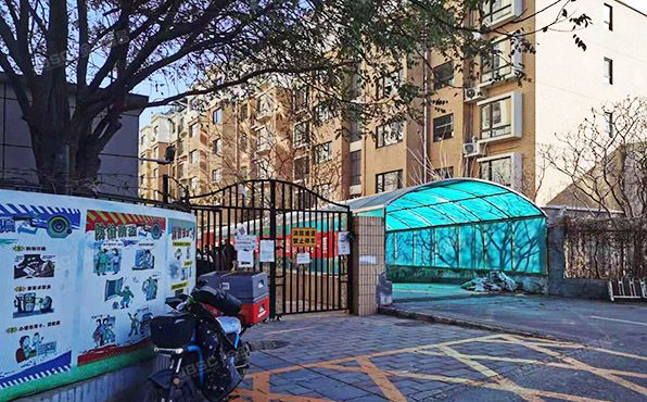 大兴区-黄村镇 滨河北里18号楼15层1-1501（那尔水晶城）