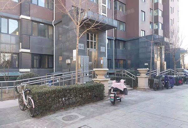 密云区 开园小区13号楼18层1单元1801（中国铁建绿港）