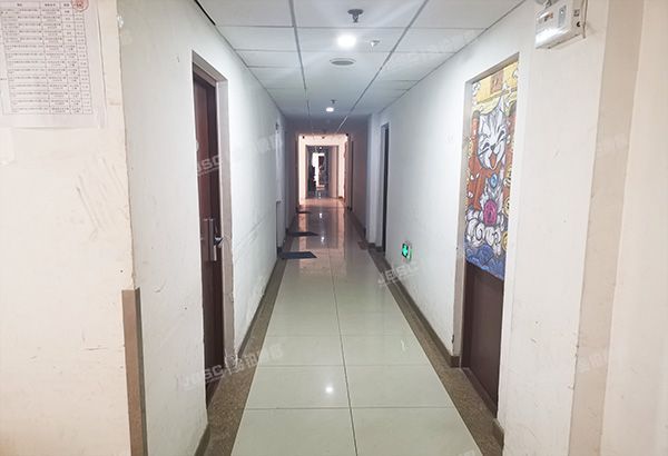 东城区 张自忠路10号3层1-3049号（华人一品大厦）办公