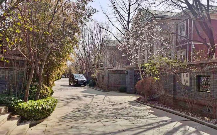 顺义区 鸿锦园84号-1至2层全部（清锦源）独栋