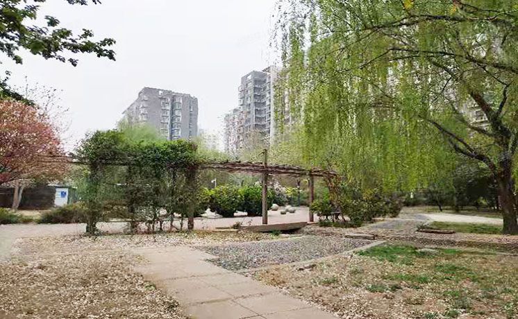 丰台区 鸿业兴园9号楼10层4单元1002号（鸿业兴园）