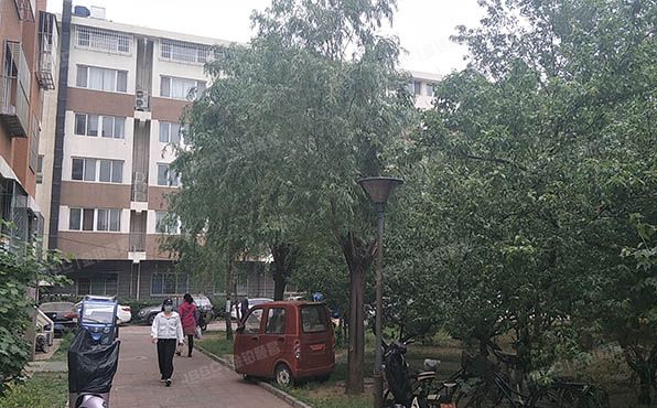 房山区 农林路4号院4号2层4单元202（永兴家园）