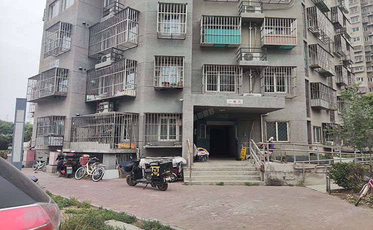 房山区 长阳镇康泽路10号院14号楼1层106（康泽佳苑）经适房