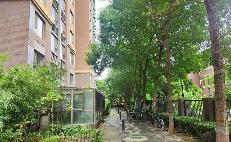 昌平区 创新园18号楼2层2单元202号（金隅万科城）