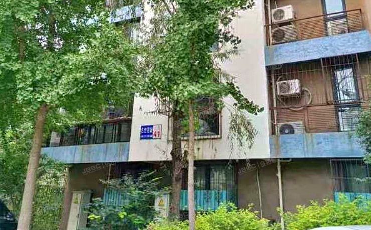 昌平区 北七家镇名佳花园三区41号楼4层2单元242号（名佳花园三区）