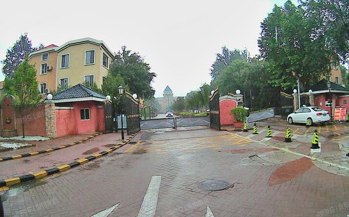 顺义区 名都园5130号1-3层  别墅