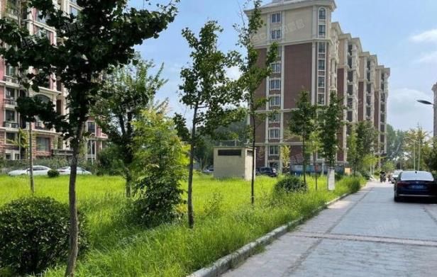 房山区 世界名园2号楼4层四单元402