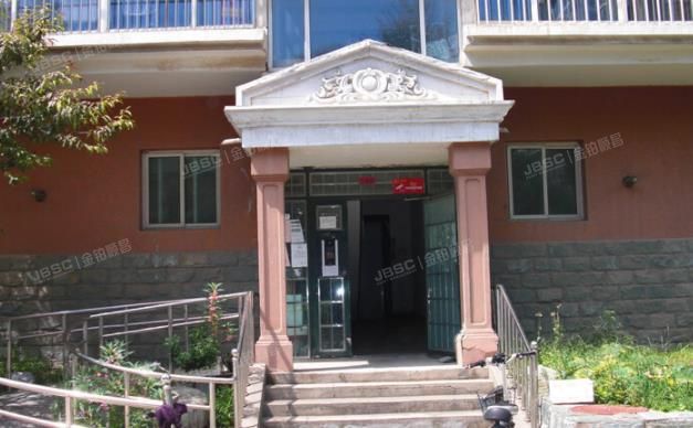 房山区  世界名园17号楼6层2单元601