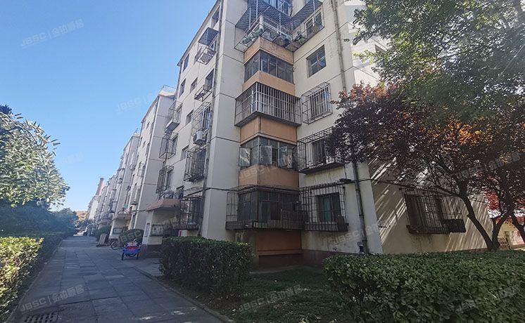 房山区 良乡行宫园四里3号楼1层6-102（行宫园四里）