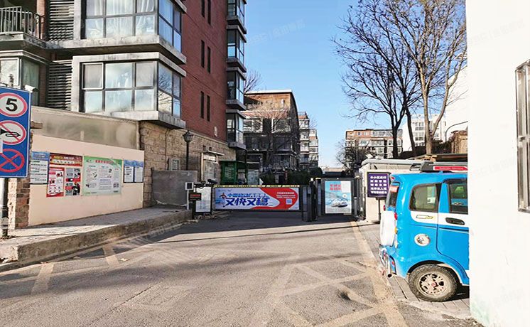 朝阳区 双桥南街9号院4号楼2层3单元202（华美橡树岭）