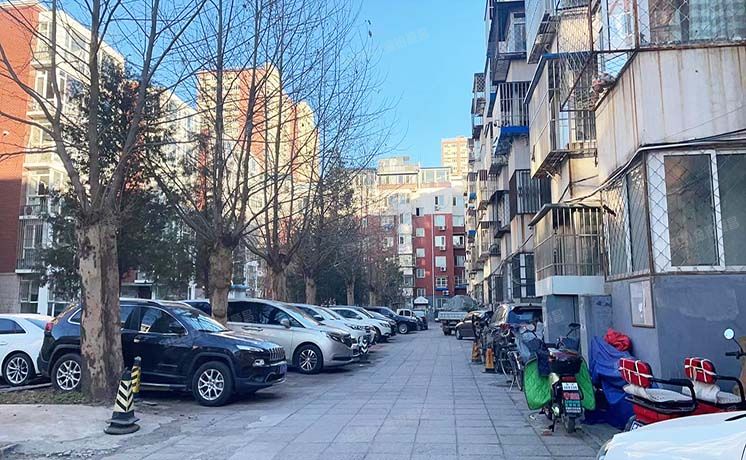 朝阳区 富东嘉园8号楼1层10门102（富东嘉园）房改房