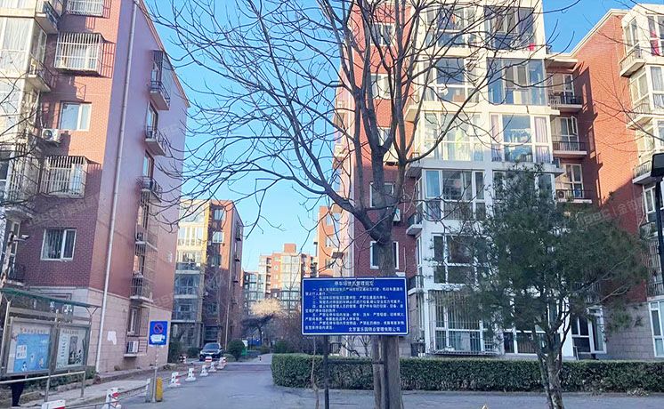 朝阳区 富东嘉园8号楼1层10门102（富东嘉园）房改房