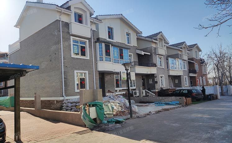 房山区 长阳镇大宁山庄一区11号楼1至3层04（大宁山庄）别墅