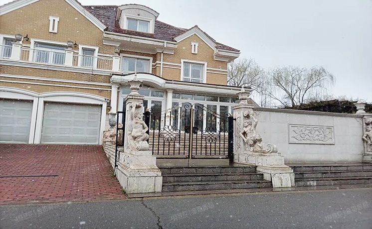 昌平区 玫瑰园别墅二区220号1至3层  别墅