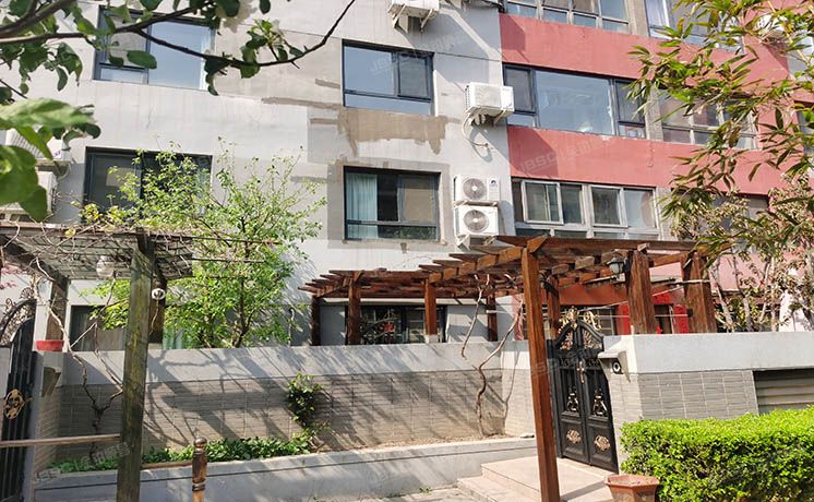 顺义区 望泉家园31号楼2层2单元204号（四季花城）