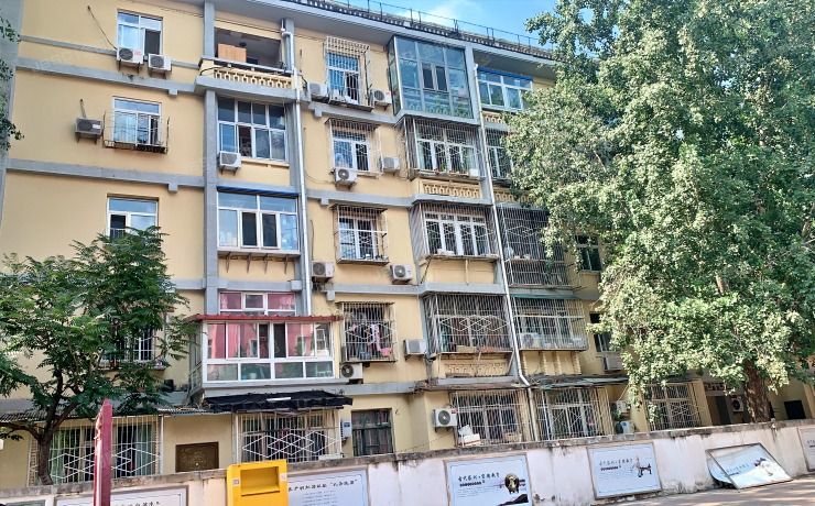 朝阳区 华严里5号楼2层3门206