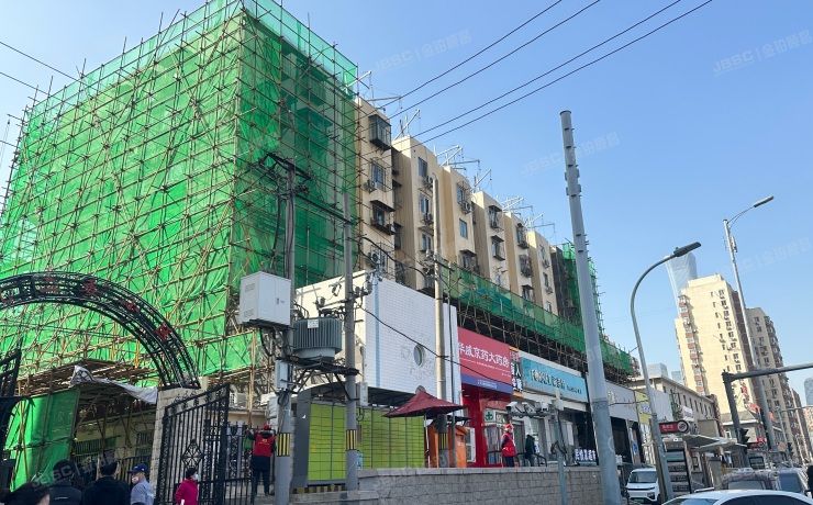 朝阳区 机二委小区18号楼3层4单元202